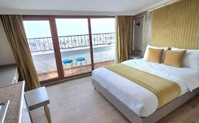 Taksim La Marino Hotel